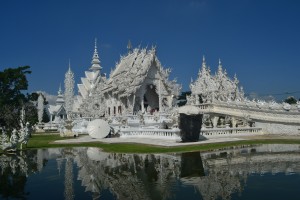 the white temple in chiang rai